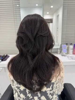 セミロング 透明感くすみカラー 🩶カナタ🩶のヘアスタイル