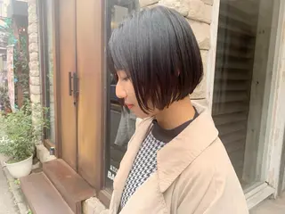 ショート カラー EMANON天神所属・Hitomi Ezakiのヘアスタイル