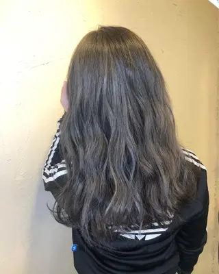 セミロング カラー 馬場 瑞穂のヘアスタイル