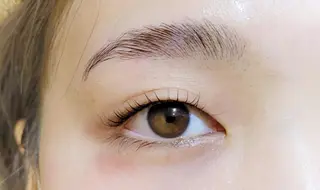 マツエク・マツパ 💜bora .のネイルデザイン