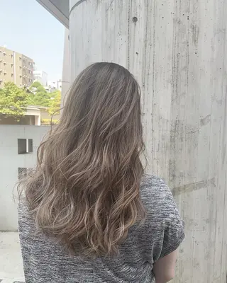 ロング 海外風カーテンバング Mao広尾美容室のヘアスタイル