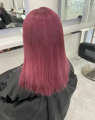 セミロング カラー ヘアアレンジ 🩵ダメージレス艶感 ハイトーン🩷のヘアスタイル