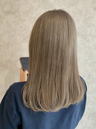 ミディアム カラー Taku /ケアハイトーンのヘアスタイル