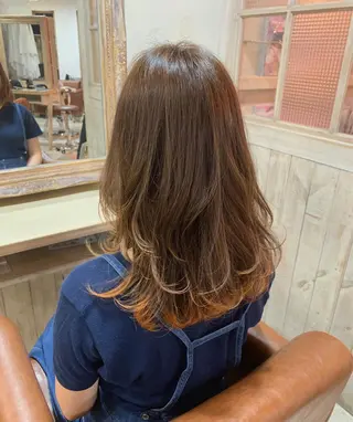 ロング カラー 森 早希絵のヘアスタイル