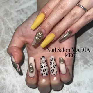 ネイル MADIA藤沢所属・MADIA MEGUのネイルデザイン