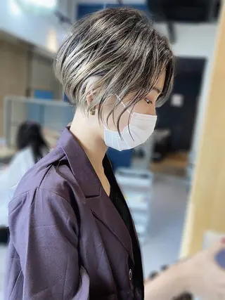 ショート カラー 高村 茉耶のヘアスタイル
