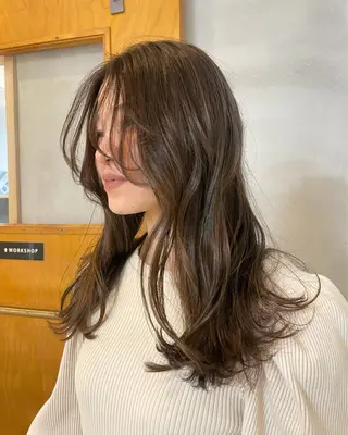 カラー YURiA レイヤー🫧暖色のヘアスタイル