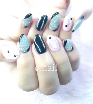 ネイル e.nail所属・和賀井 恵理のネイルデザイン