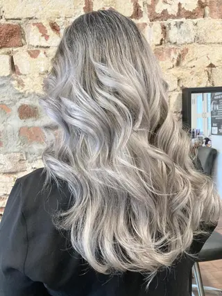 ロング カラー ainico.所属・髪質改善　艶髪✨ Teppeiのヘアスタイル