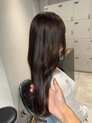 ロング カラー ベージュ/グレージュ 恵比寿/丸山陽平のヘアスタイル