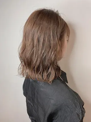 ミディアム 村松 萌のヘアスタイル