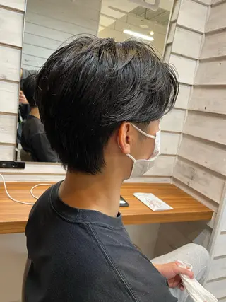 ショート メンズ 小林 崇雅　ダウンパーマのヘアスタイル