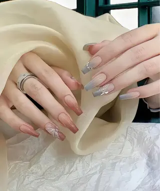 ネイル The ONE栄店 横地のネイルデザイン