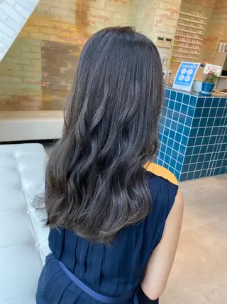 ロング カラー YUNA ユウナのヘアスタイル