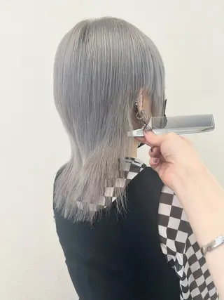 ミディアム カラー Maya🦋 ハイトーン特化のヘアスタイル