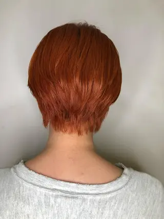 ショート カラー Homey Kyoto所属・吉村 絢乃のヘアスタイル