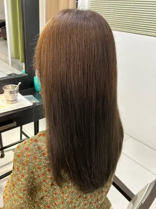 カラー DIFINO所属・林 星那のヘアスタイル