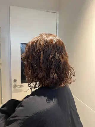 ミディアム パーマ 似合わせ 垢抜け🌟 AKINOのヘアスタイル