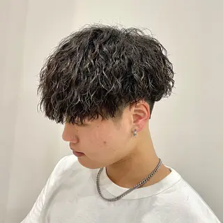 パーマ 🔥縦落ちツイスパ 🔥鈴木健紀のヘアスタイル