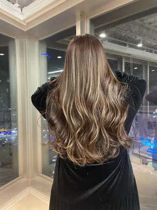 ロング カラー ヘアアレンジ 🎗秋山勇 /三宮指名No.1のヘアスタイル