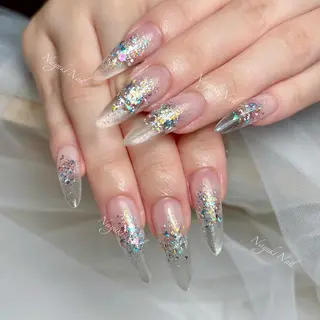 ネイル 🦋 Queenieのネイルデザイン