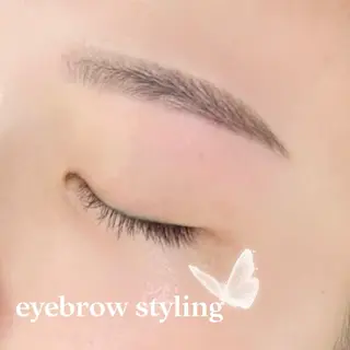 アイブロウ GO TODAY シェアサロン 新宿Aura店所属・ᴇʏᴇ ʟɪsᴛ❤︎ ᴋᴀɴᴀのマツエク・マツパデザイン