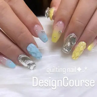 ネイル 🧁fein. nana🩵のネイルデザイン