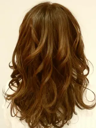 カラー セミロング 🌿小川 大輔🌿のヘアスタイル