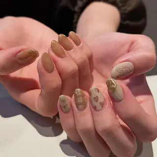 ネイル scré as Ételのネイルデザイン