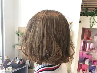 ショート カラー ヘアアレンジ スズキ シオリのヘアスタイル