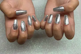 ネイル VIERU 🌈🎀💖のネイルデザイン