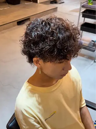 ショート パーマ メンズ パーマ特化美容師 🔥Yoshiyaのヘアスタイル