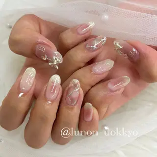 ネイル NAILSALON LUNON 獨協大学前駅店所属・LUNON 獨協大学前駅店のネイルデザイン