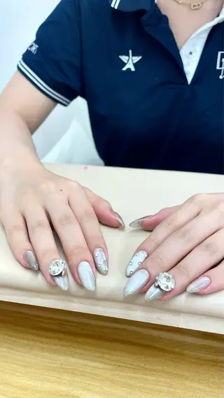 ネイル パラジェル登録店　Nailsalon Amour  上野湯島店所属・🩵ネイルスト 🩵かなのネイルデザイン