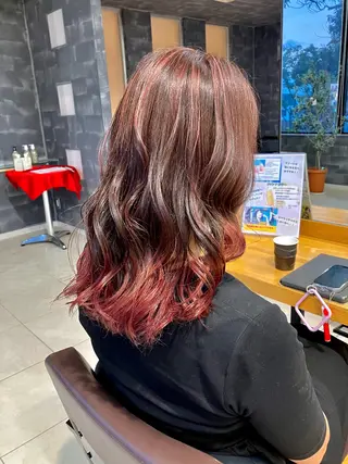 カラー 🦔Laulu 菅原綾乃のヘアスタイル