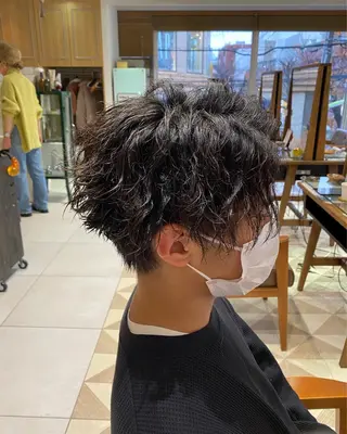 ショート カラー パーマ ヘアアレンジ メンズ メンズパーマの巨匠 鈴木純のヘアスタイル