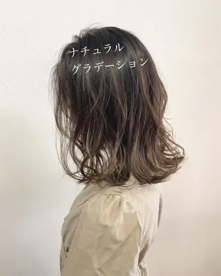 ミディアム 山本 茉希のヘアスタイル