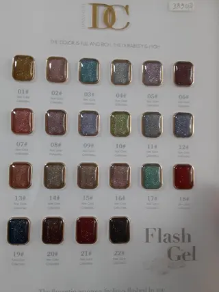 ネイル LANLAN所属・Lan Lanのネイルデザイン