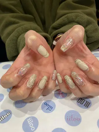 ネイル iiloo aromaworksのネイルデザイン