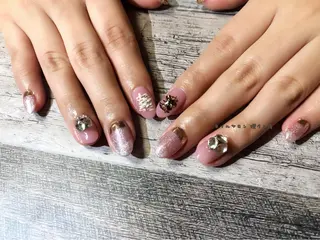 ネイル 伊藤 美里のネイルデザイン