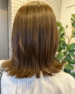 ミディアム カラー 透明感カラー 🩰asumiのヘアスタイル