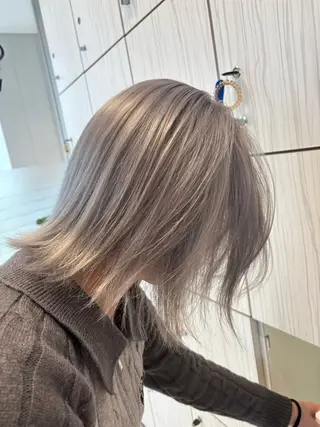 ミディアム カラー 🎀ボブカット🤍 💙韓国風パーマみくのヘアスタイル