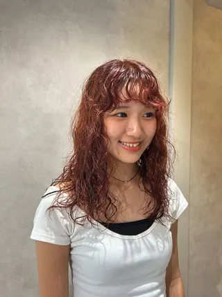 セミロング カラー パーマ ayano🍒パーマ 暖色カラーのヘアスタイル