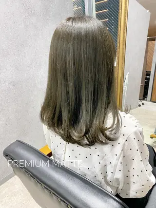 セミロング カラー clomus所属・YUKA艶髪 🌸寛ぎ部屋のヘアスタイル