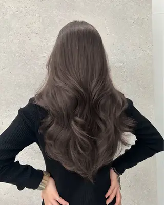 ロング カラー 💖可愛い色たくさん 権田やすなり💖のヘアスタイル
