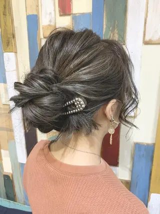 ミディアム パーマ カラー ヘアアレンジ 嶋村夏実🌼レイヤー 🌸白髪ぼかしのヘアスタイル