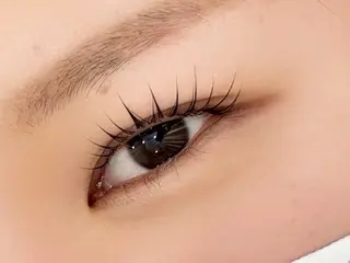 マツエク・マツパ eyelash Fiara by CYAN【フィアラバイシアン】所属・奥本 凜のマツエク・マツパデザイン