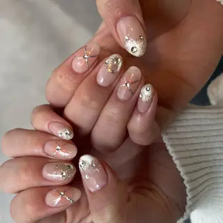 ネイル マツイ ハルカのヘアスタイル