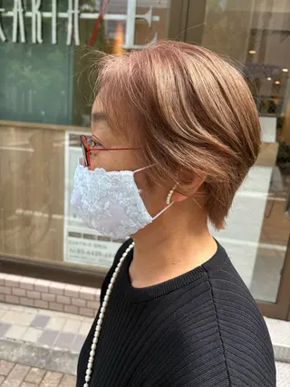 ショート カラー アース　品川店所属・アートディレクター 尾内 友美のヘアスタイル