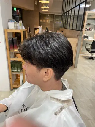 ショート アール美容室厚木店所属・R厚木店 フジケン 藤井健大のヘアスタイル